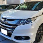 純正メーカーオプションナビを取り外し、マルチビューカメラやステアリングリモコン、HDMI、USBを流用し、市販ディスプレイオーディオを取り付けした、ホンダオデッセイハイブリッド(RC4型)