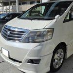 純正カメラ類、ステアリングリモコン、後席用フリップダウンモニターを流用し、市販ナビへの付け替えを実施した、10系アルファードメーカーオプションナビ付車