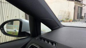 オーディオ音質向上目的のスピーカー交換を実施前の、フォルクスワーゲンゴルフ7.5GTIAピラー