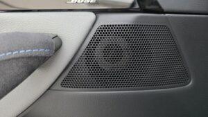 オーディオ音質向上目的のスピーカー交換を実施後の、マツダCX-30(DM型)BOSE付車フロントドアスピーカー部