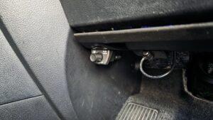 低音増強目的のサブウーハーを付け替え後の、30系ヴェルファイアJBL付車サブウーハーコントローラー