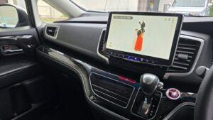 ディーラーオプションナビから市販ディスプレイオーディオへ付け替え後の、ホンダオデッセイハイブリッド(RC4)オーディオ全景