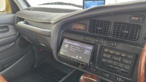 音が鳴らないスピーカー交換を実施前の、トヨタランドクルーザー80系(ランクル)オーディオ全景