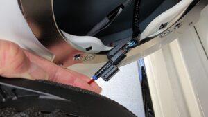 オーディオ音質向上目的のスピーカー交換を実施中の、ホンダシビックタイプR(FL5型)ドアスピーカー接続