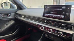 オーディオ音質向上目的のスピーカー交換を実施後の、ホンダシビックタイプR(FL5型)オーディオ全景