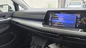 オーディオ音質向上目的のスピーカー交換を実施後の、フォルクスワーゲンゴルフ8オーディオ全景