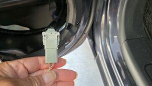 オーディオ音質向上目的のスピーカー交換を実施中の、ホンダN-ONE(JG3型)ドアスピーカー接続